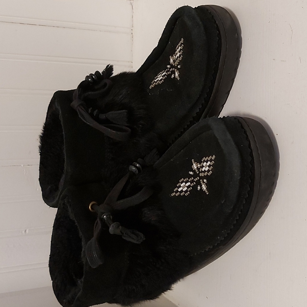 Black Manitoba mukluks